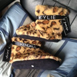 kendall and kylie slippers sz 9
